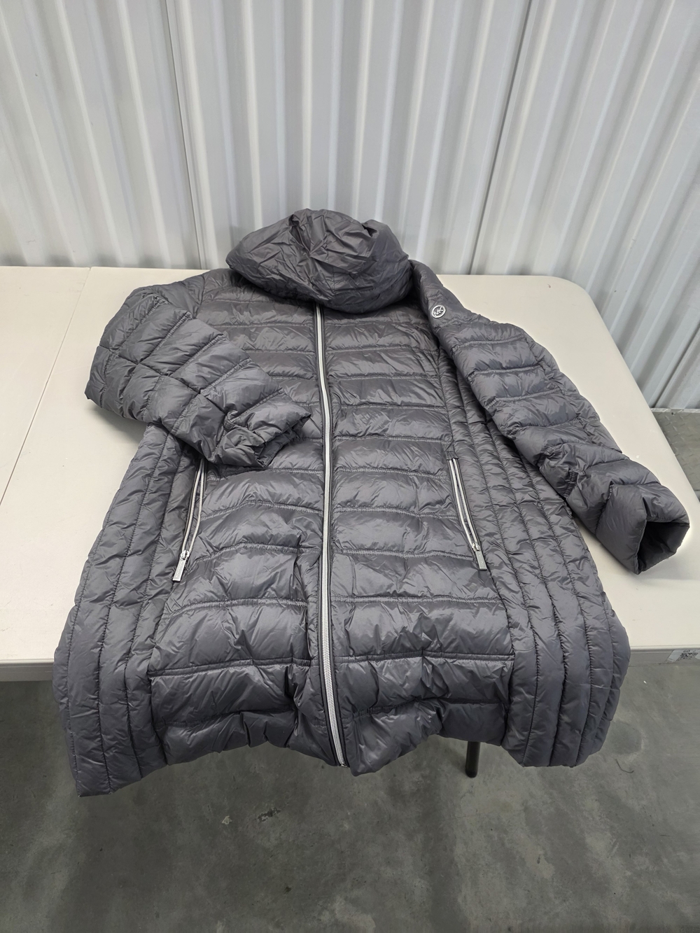 Michael Kors Gray Lightweight Down Filled Packable Full Zip Hooded Jacket Sz XL